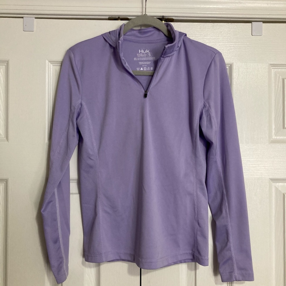 Huk | Lavender Icon Performance Hoodie.